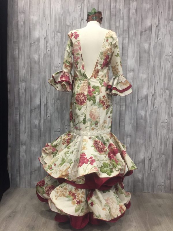 Traje de flamenca estampado y combinado