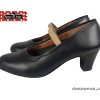 Zapatos de flamenca con clavos 24