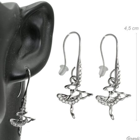 Pendientes con bailarina y circonitas alrededor de su vestido.