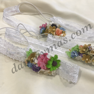 Diadema con flores y pasacintas para bebe con gomita.