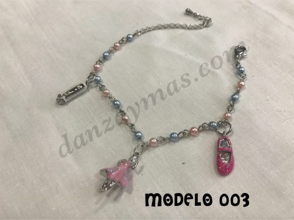 Pulsera de ballet con figuras y perlas