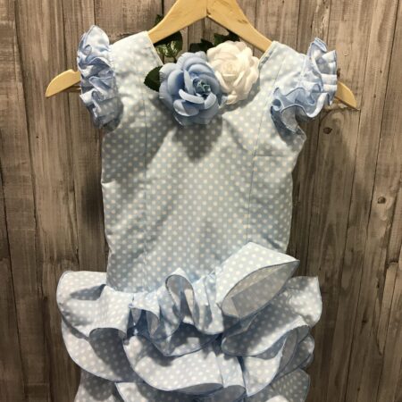 Vestido de flamenca para niña tipo Marisol sin mangas de lunares en celeste