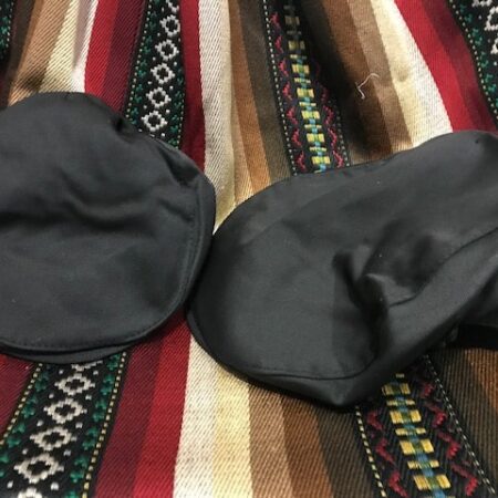 Gorra viejo negra con goma adaptable de varias tallas para la indumentaria huertana