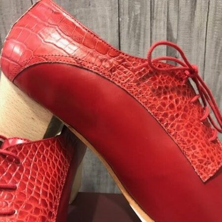 Preciosos botos Begoña Cervera en color rojo combinado en dos tipos de piel, para volverse loco!!!
