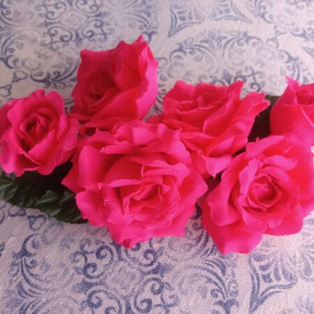 Ramillete de rosas para flamenca