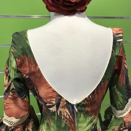 Traje de flamenca hojas talla 42 en tonos verdes y marrones con puntillas de bolillo