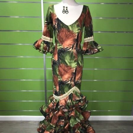 Traje de flamenca hojas talla 42 en tonos verdes y marrones con puntillas de bolillo