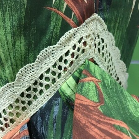 Traje de flamenca hojas talla 42 en tonos verdes y marrones con puntillas de bolillo