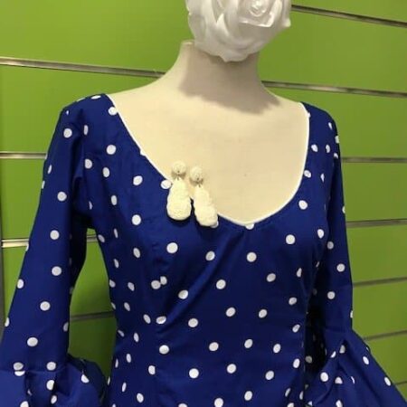 Traje de gitana lunares azulón de la talla 44 con seis volantes y manga al codo