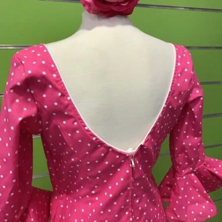 Traje de gitana lunares de la talla 42 fucsia con lunar tamaño lenteja blanco