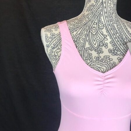 Maillot conservatorio Murcia rosa de tirante ancho y fruncido en el pecho