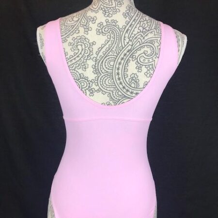Maillot conservatorio Murcia rosa de tirante ancho y fruncido en el pecho