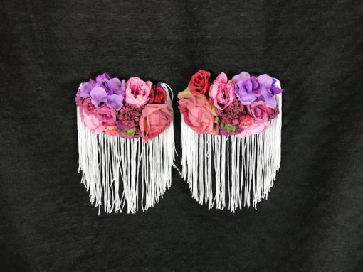 Hombreras flamencas grandes con flores para colocar en tu traje de flamenca