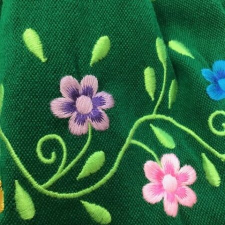 Refajo niña verde bordado en colores