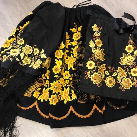 Refajo bordado a mano señora amarillo y negro
