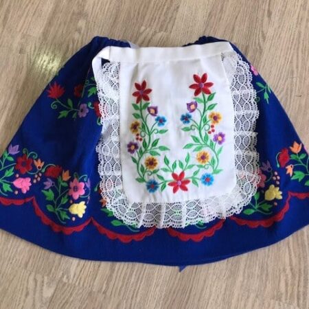 Refajo bordado para niña