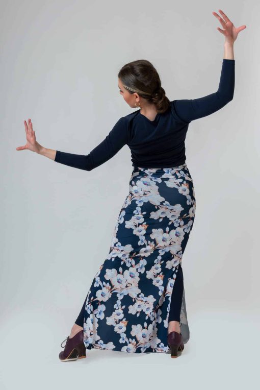 Falda larga con aberturas para ensayo flamenco