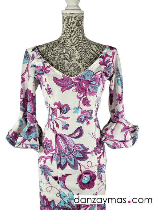 Traje de flamenca lilas