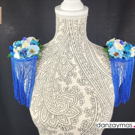 Hombreras flamencas con flores azules