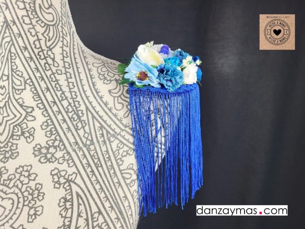 Hombreras flamencas con flores azules