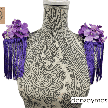 Hombreras con flecos lilas