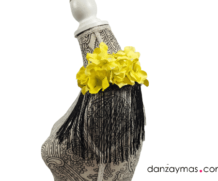Hombreras flamencas con fleco negro