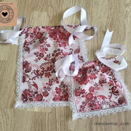 Delantal traje regional brocado niña