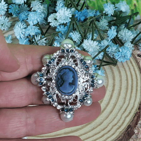 Broche camafeo