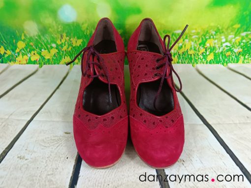 Zapatos de flamenca con cordón