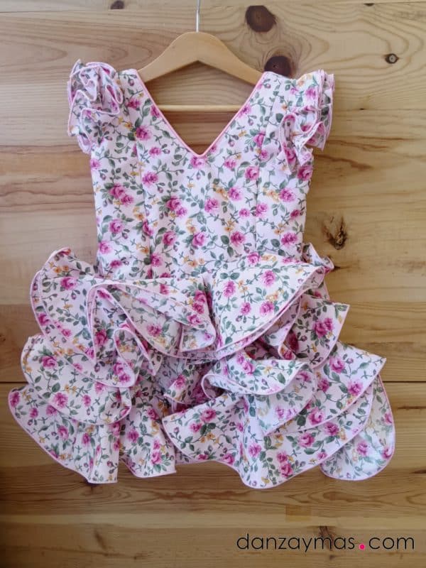 Traje de flamenca flores rosa para niña