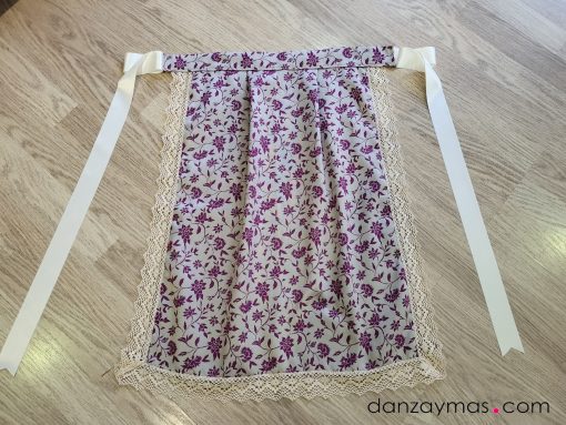 Delantal traje regional brocado rosa