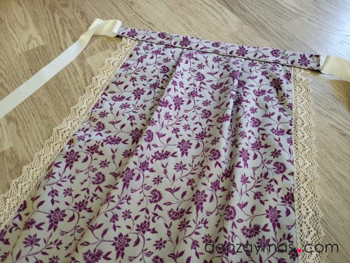 Delantal traje regional brocado rosa