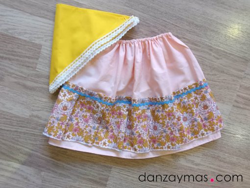 Zagalejo con pañoleta para niña