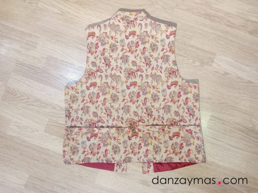 Chaleco de huertano con flores