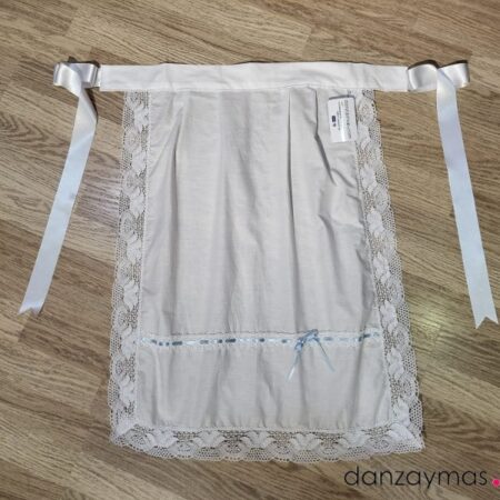 Delantal blanco traje regional