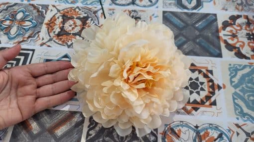 Flor flamenca Lucia
