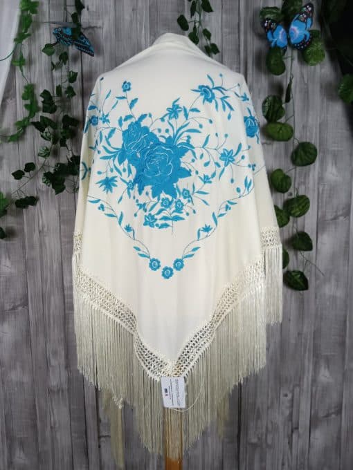 Mantón beige bordado