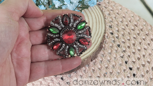 Broche especial redondo