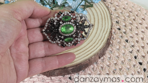 Broche especial ovalado