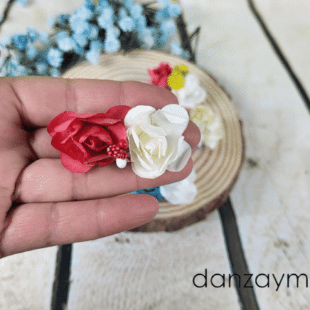 Pinza con flores para el pelo