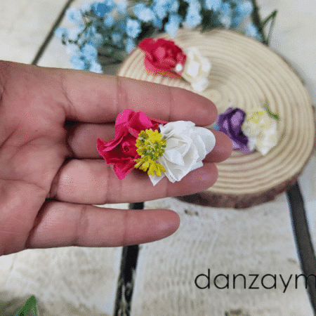 Pinza con flores para el pelo