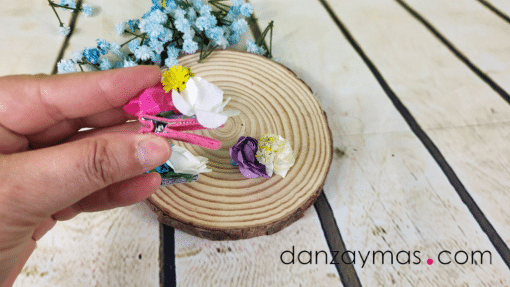 Pinza con flores para el pelo 2326 - Imagen 7
