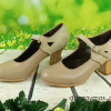 Zapatos de flamenca beige profesionales