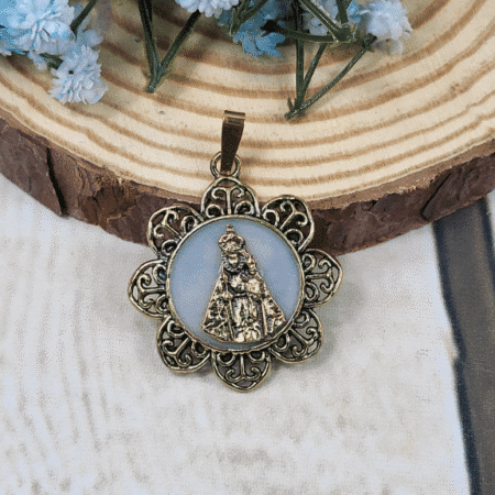Medalla Virgen relieve