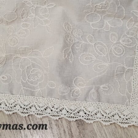 Delantal niña beige flores