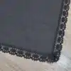 Delantal de huertana negro con puntilla decorativa