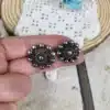 Botón de chaleco huertano plateado tradicional murciano con diseño ornamental artesanal danzaymas