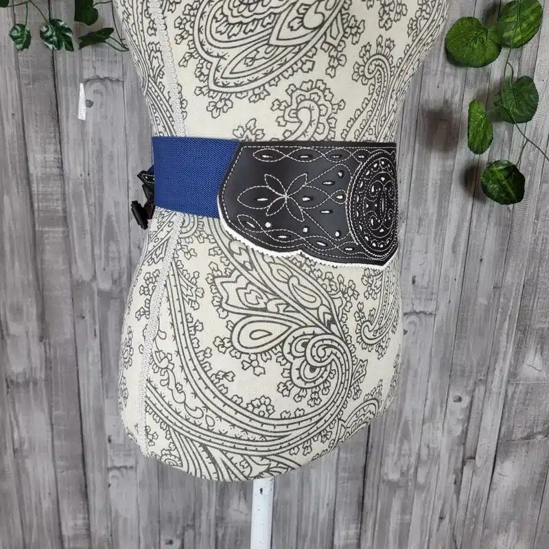 Fajín Flamenca Elástico Bordado Negro 2673 3 Fajín flamenca elástico negro bordado para mujer