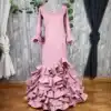 Traje de flamenca maquillaje para mujer con falda de volantes