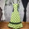 Bata rociera verde con lunares negros para mujer